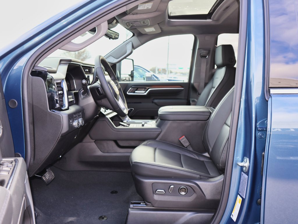 New 2026 GMC Sierra 3500 Denali w/ Denali Reserve Package image 7