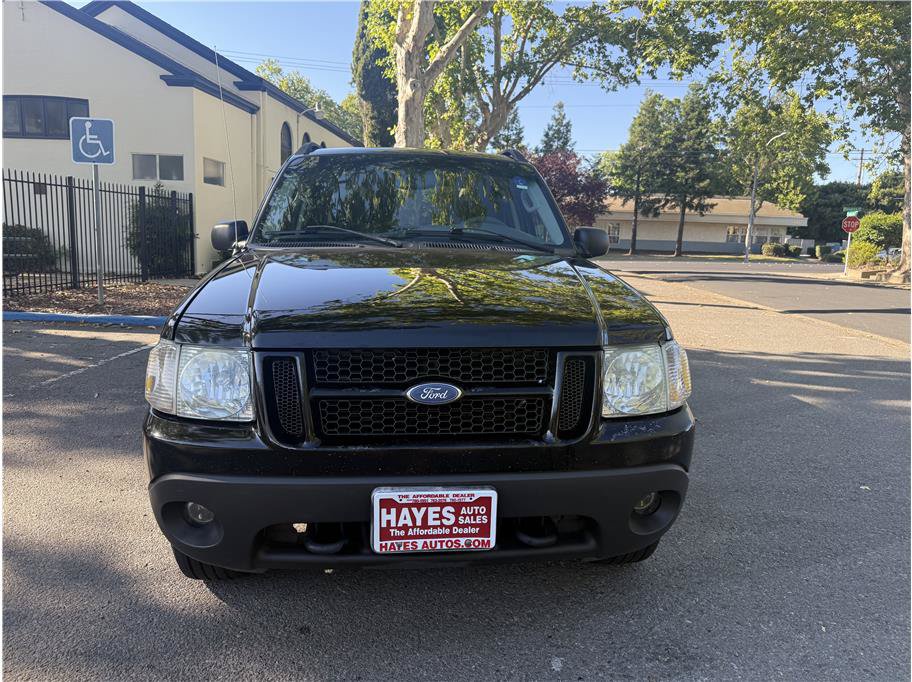 Used 2005 Ford Explorer Sport Trac XLT AWD/4WD image 2