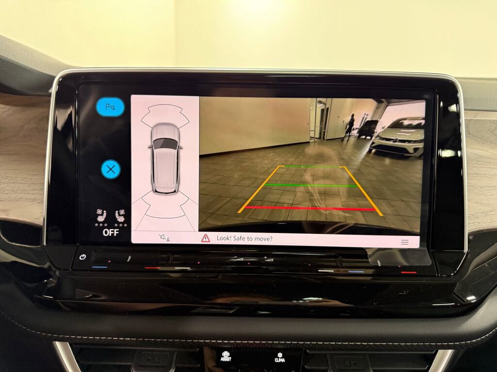 New 2026 Volkswagen Atlas SE image 17