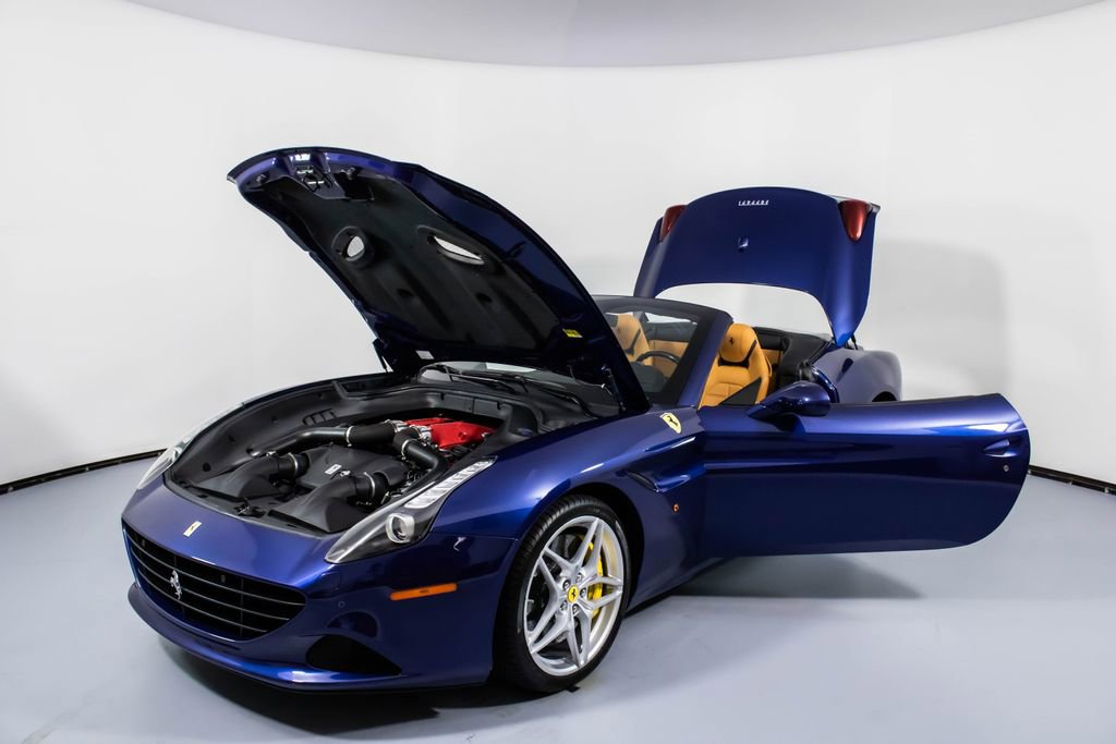 Certified 2017 Ferrari California T image 33