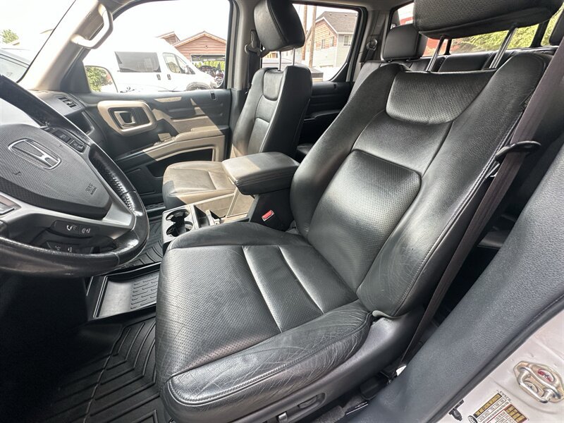 Used 2014 Honda Ridgeline SE image 12