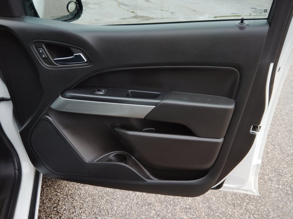 Used 2022 Chevrolet Colorado LT w/ Fleet Safety Package RWD image 29