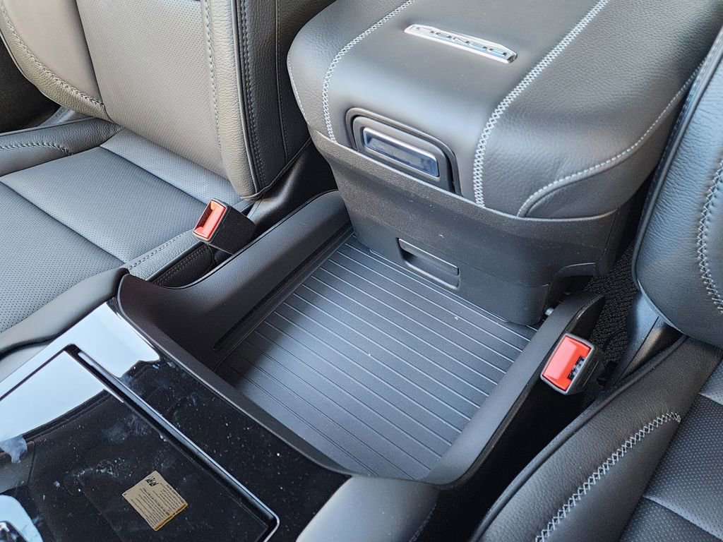 New 2026 GMC Yukon Denali image 36