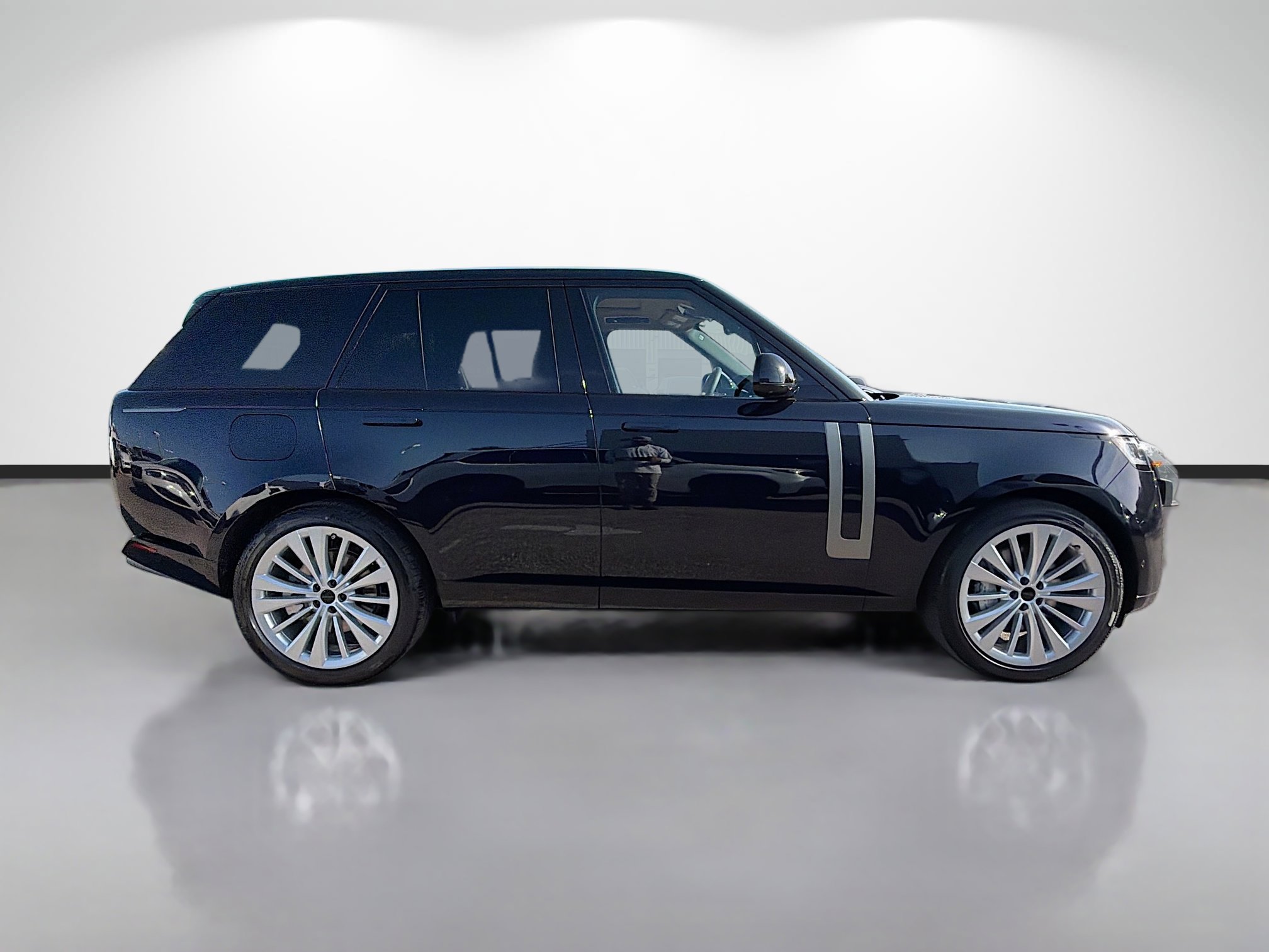 New 2026 Land Rover Range Rover SE image 6