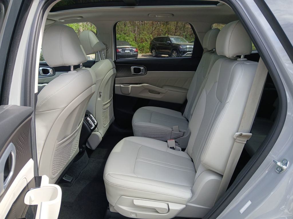 Used 2023 Kia Sorento SX image 33