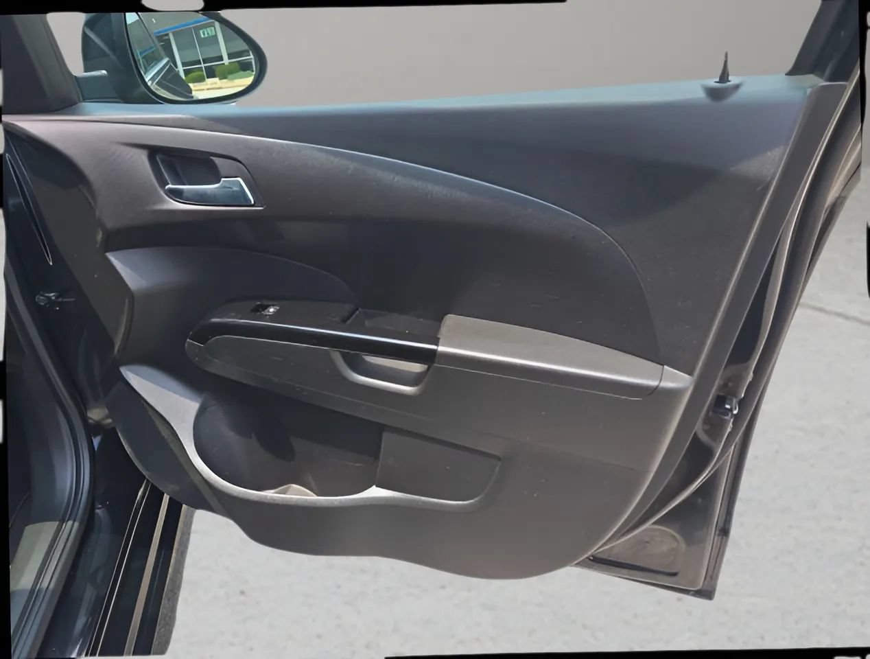 Used 2020 Chevrolet Sonic LT w/ RS Package FWD image 20