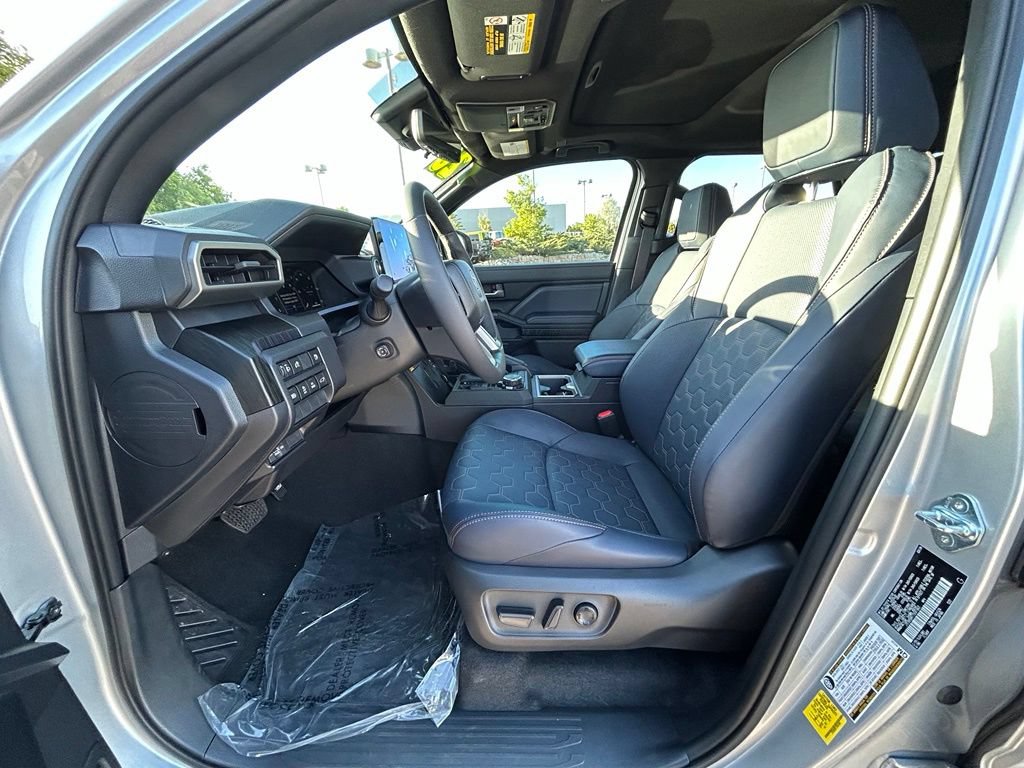 Used 2026 Toyota 4Runner Platinum AWD/4WD image 12