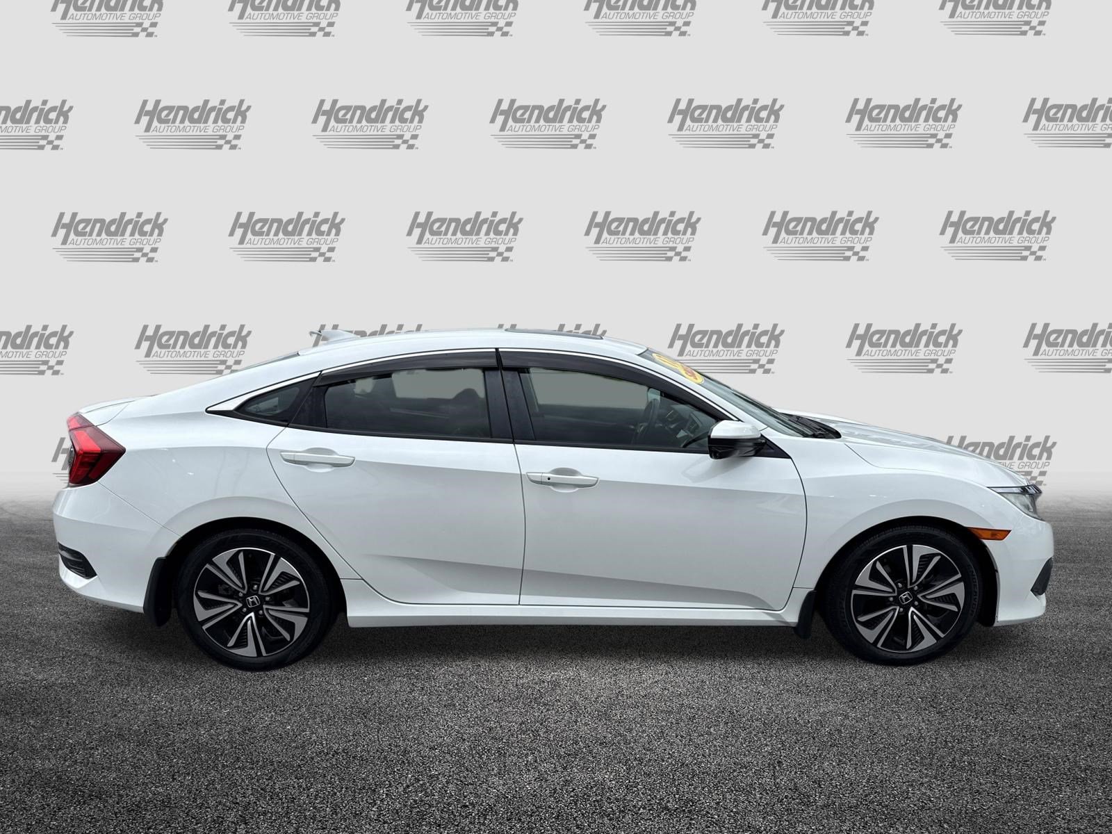 Used 2017 Honda Civic EX-L image 11