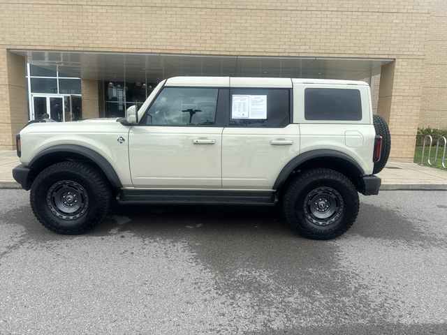 Used 2025 Ford Bronco Outer Banks w/ Sasquatch Package AWD/4WD image 1