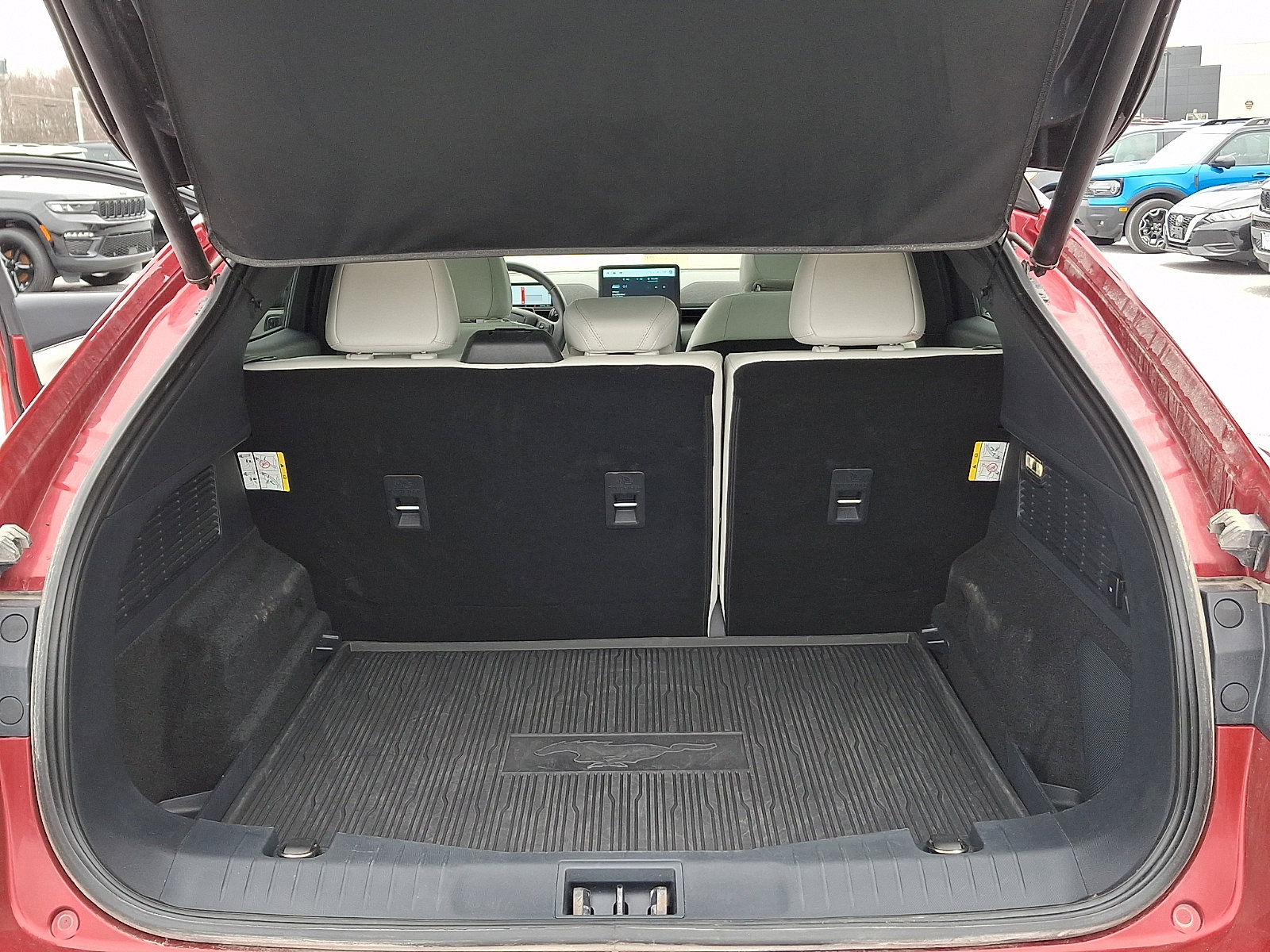 Used 2022 Ford Mustang Mach-E Premium AWD/4WD image 28