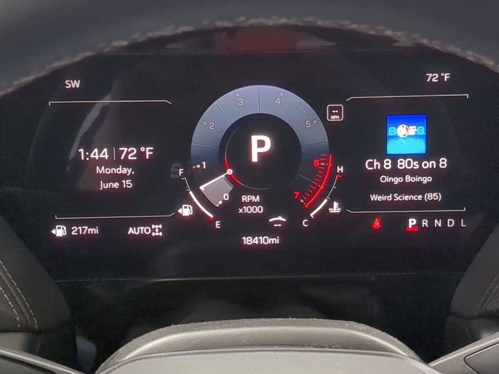 Used 2025 GMC Yukon AT4 w/ AT4 Premium Package AWD/4WD image 32