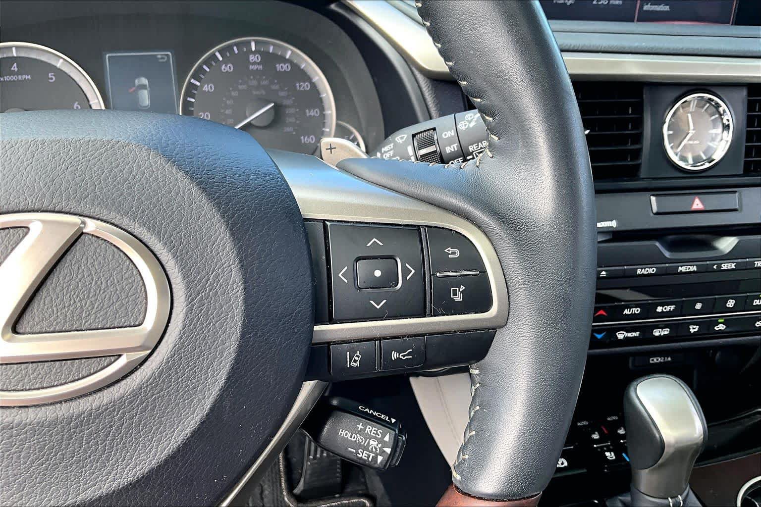 Used 2022 Lexus RX 350 FWD w/ Premium Package image 25