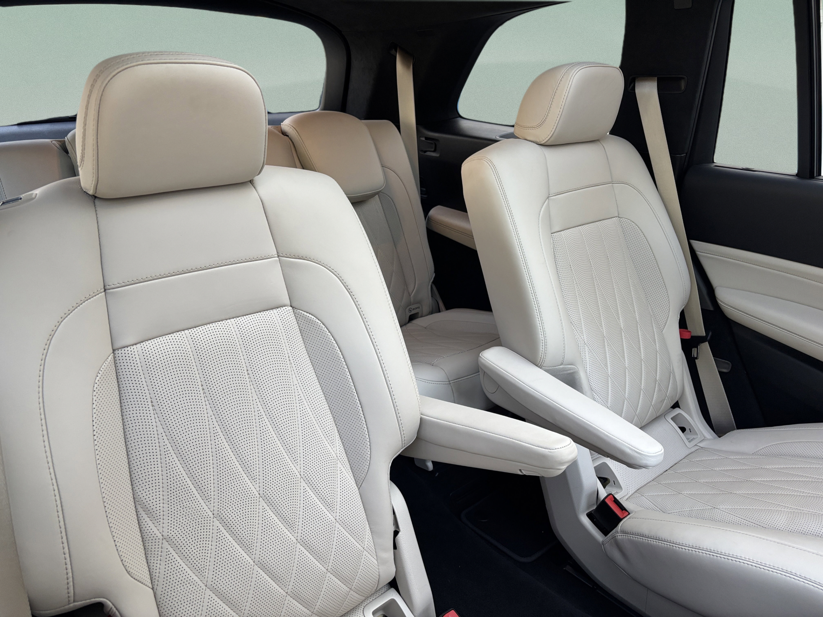 Certified 2023 Mercedes-Benz GLS 63 AMG 4MATIC image 27