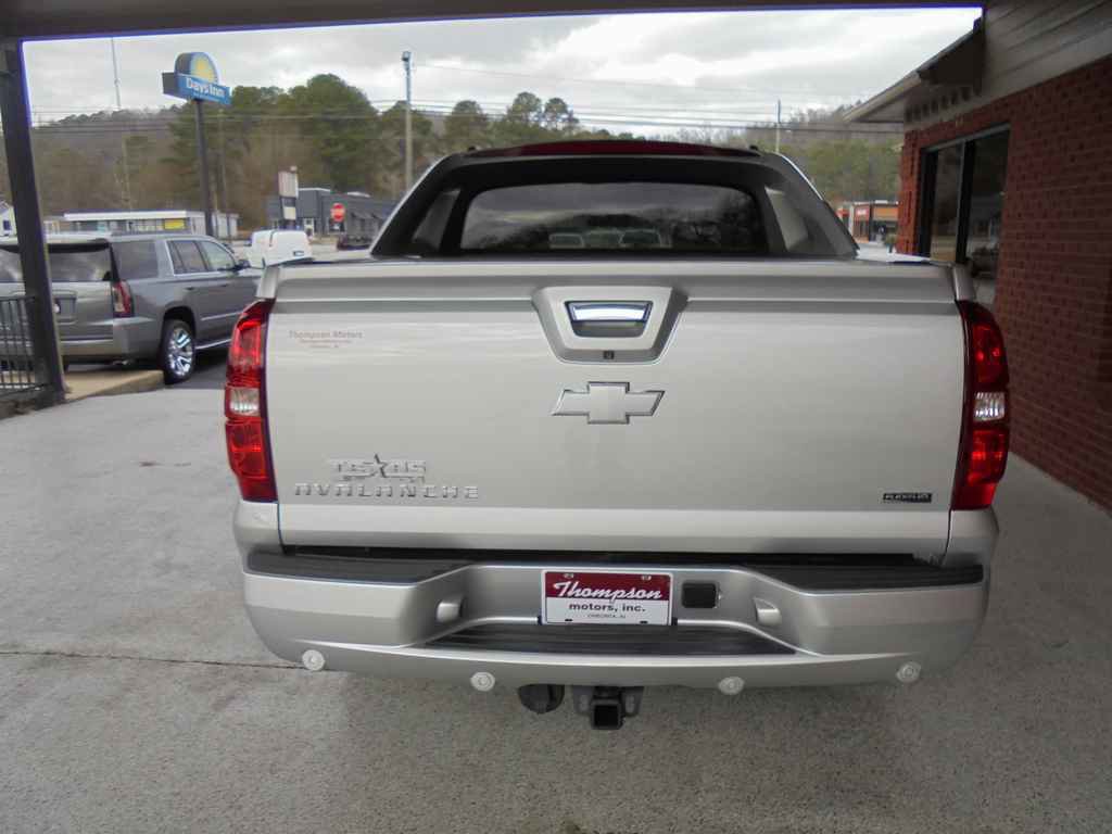 Used 2012 Chevrolet Avalanche LT w/ All-Star Edition image 4