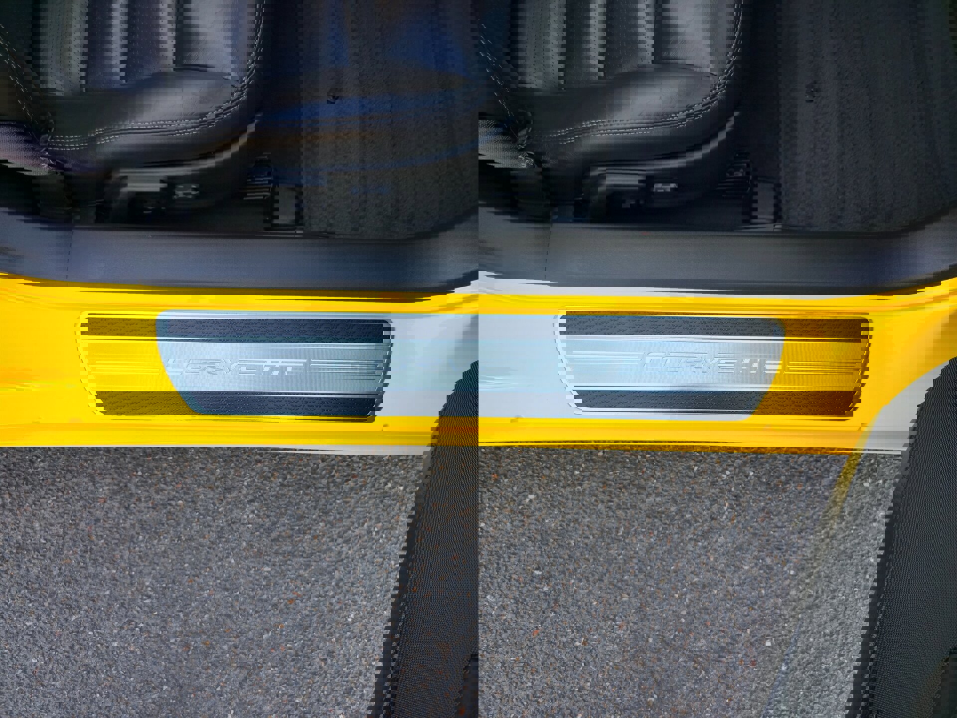 Used 2010 Chevrolet Corvette Convertible w/ Preferred Equipment Group image 28