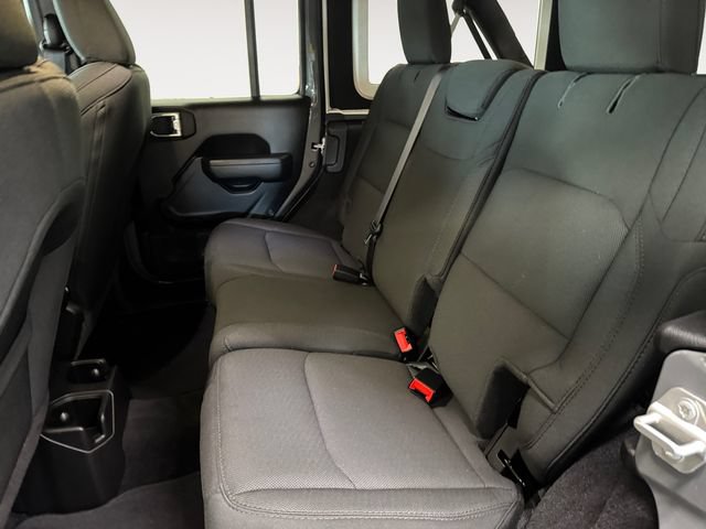 Used 2023 Jeep Wrangler Unlimited Sport AWD/4WD image 21
