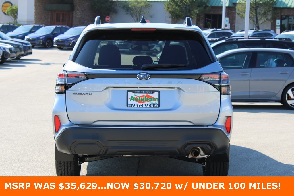 Used 2025 Subaru Forester Premium image 5