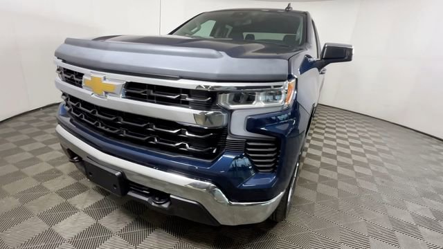 Used 2023 Chevrolet Silverado 1500 LT AWD/4WD image 11