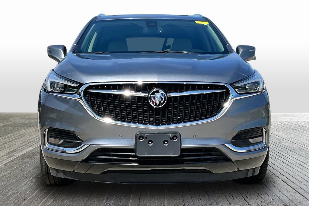 Used 2020 Buick Enclave Premium w/ Sun and Sites Package FWD image 2
