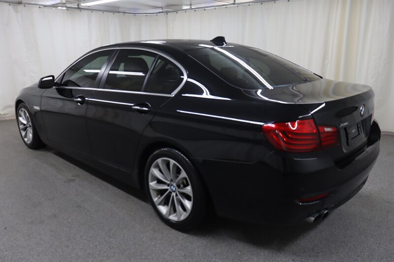 Used 2016 BMW 528i xDrive Sedan AWD/4WD image 4