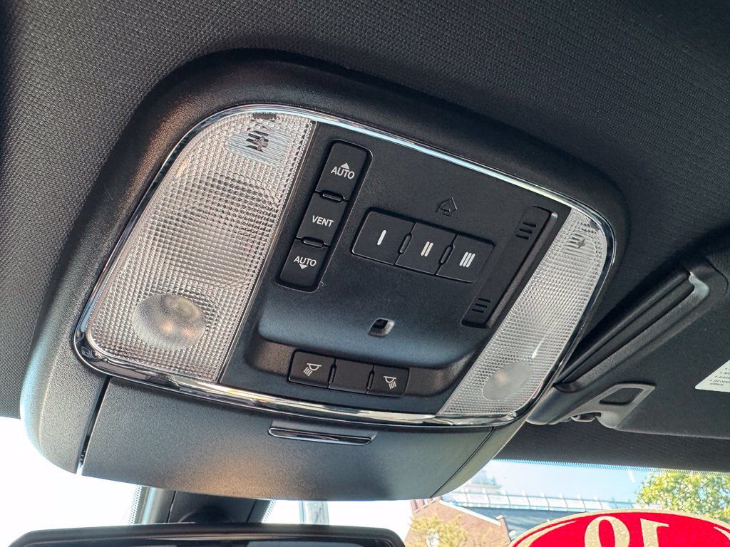 Used 2019 Dodge Charger Scat Pack w/ Plus Group RWD image 31