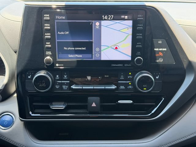 Used 2022 Toyota Highlander XLE FWD image 14