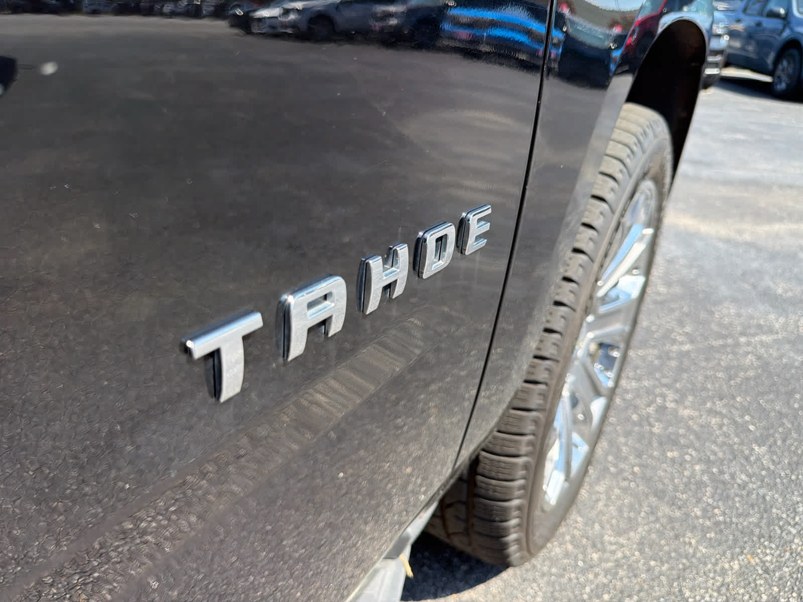 Used 2017 Chevrolet Tahoe LT w/ Luxury Package AWD/4WD image 35
