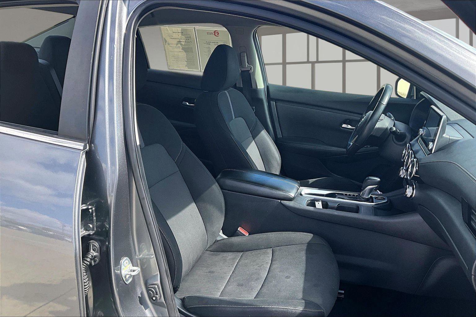 Used 2023 Nissan Sentra SV image 8