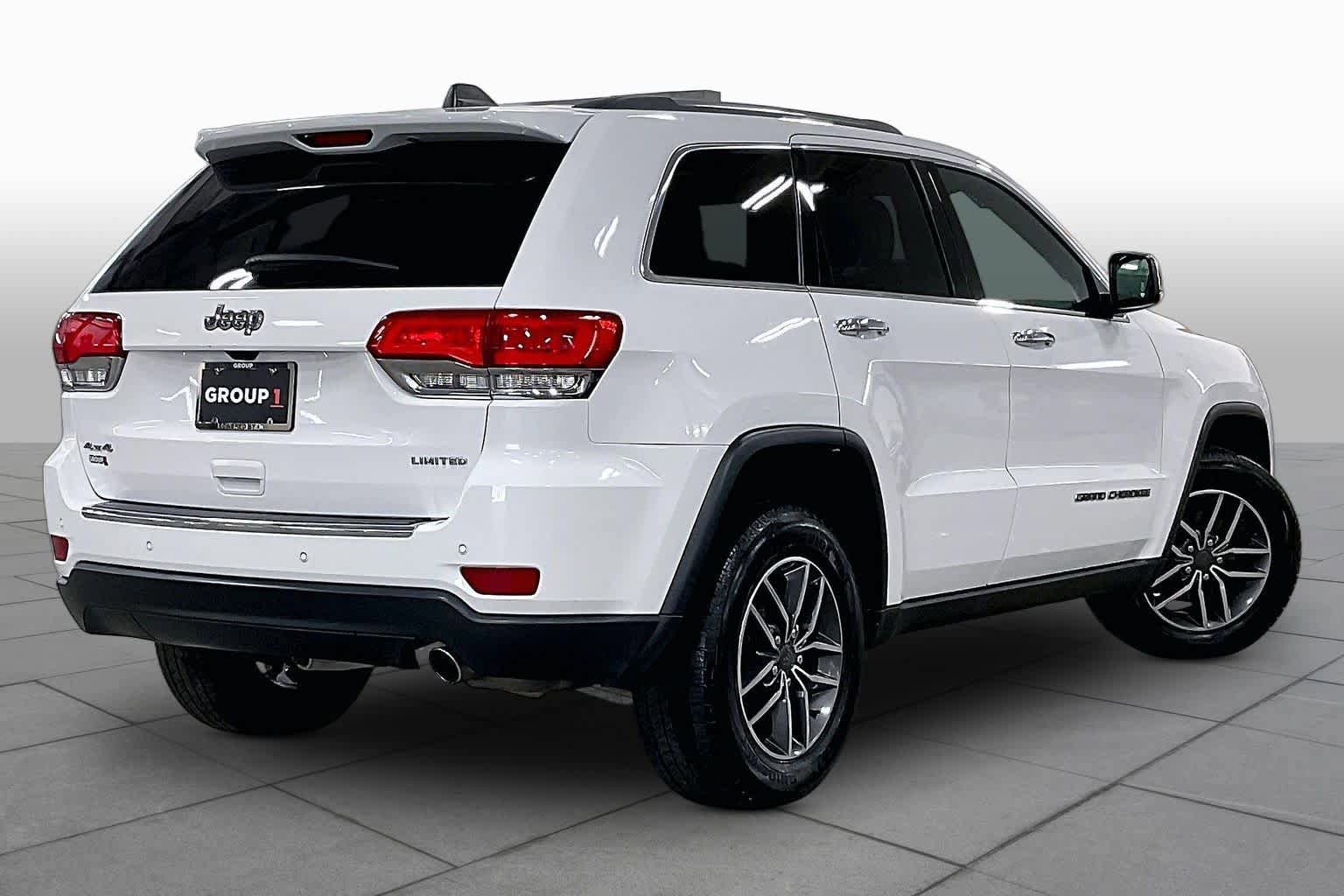 Used 2019 Jeep Grand Cherokee Limited AWD/4WD image 13