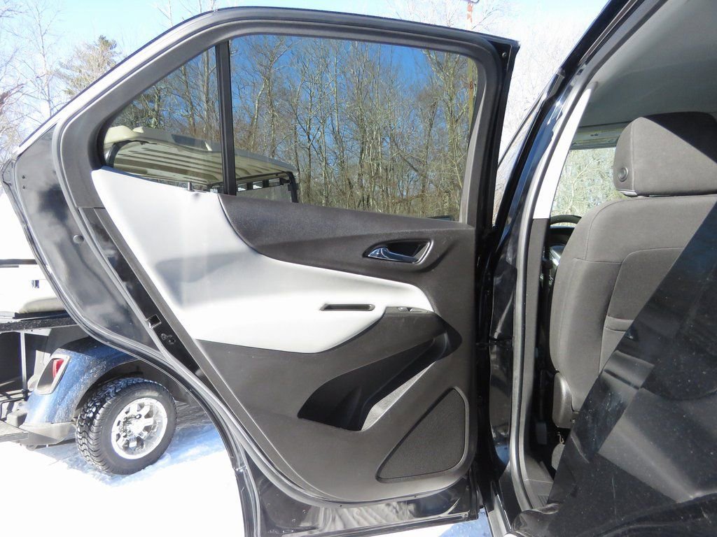 Used 2019 Chevrolet Equinox LT image 18