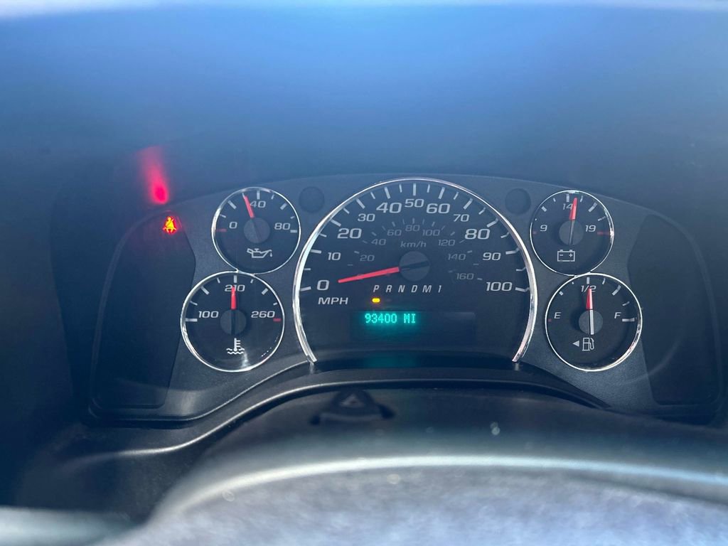 Used 2016 Chevrolet Express 3500 RWD image 26
