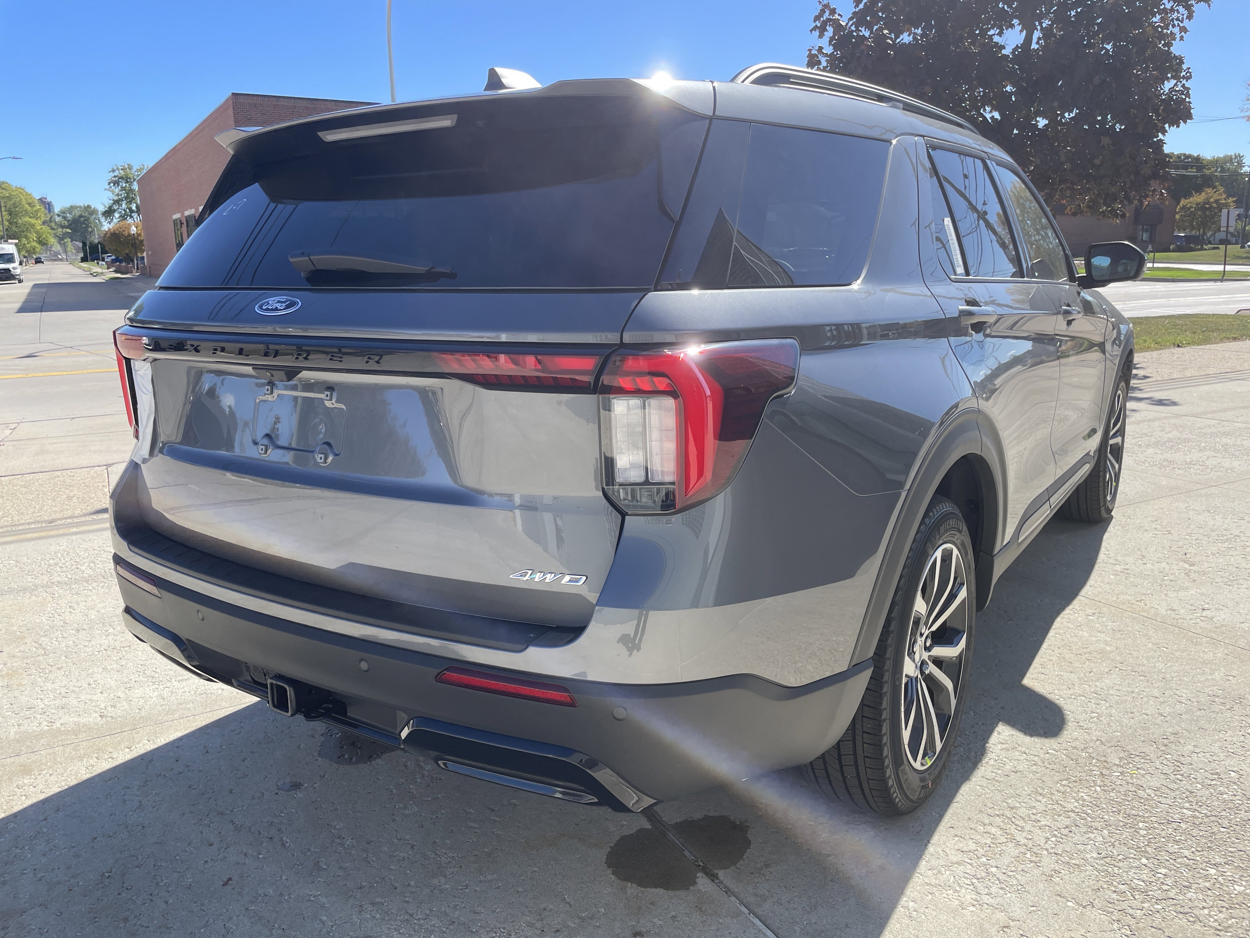New 2026 Ford Explorer ST-Line image 4