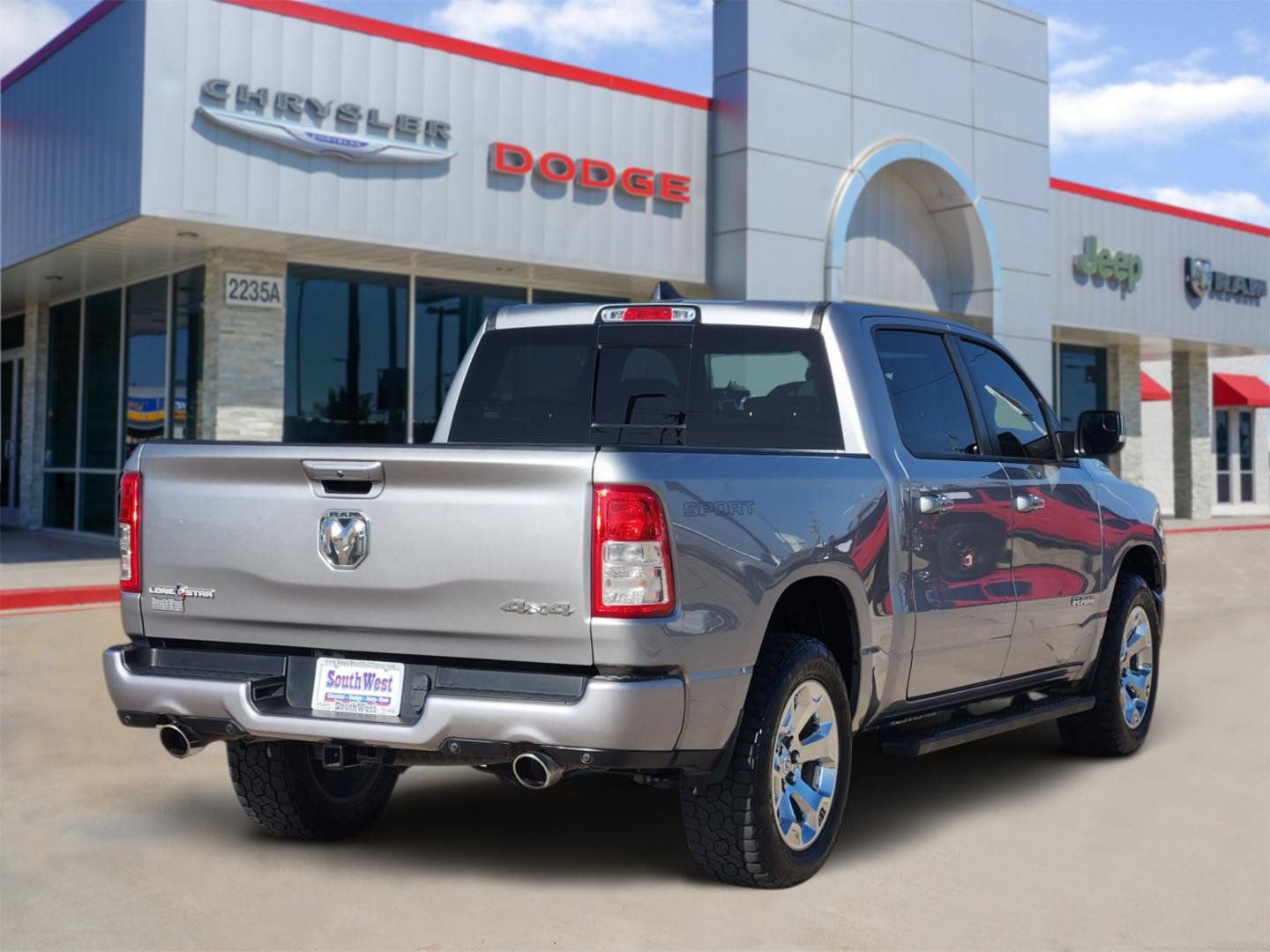 Used 2022 RAM 1500 Lone Star AWD/4WD image 5