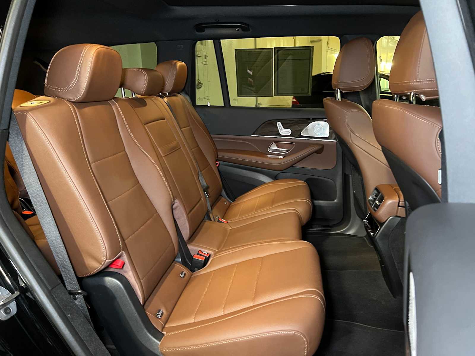 Certified 2025 Mercedes-Benz GLS 450 4MATIC image 13