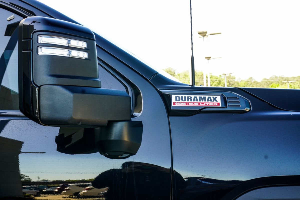 Used 2024 GMC Sierra 2500 AT4 w/ AT4 Premium Plus Package AWD/4WD image 9