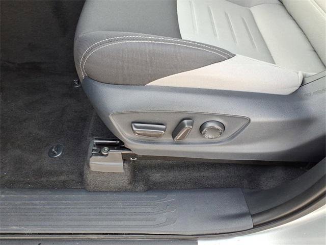 Certified 2025 Toyota Tacoma TRD Off-Road image 5