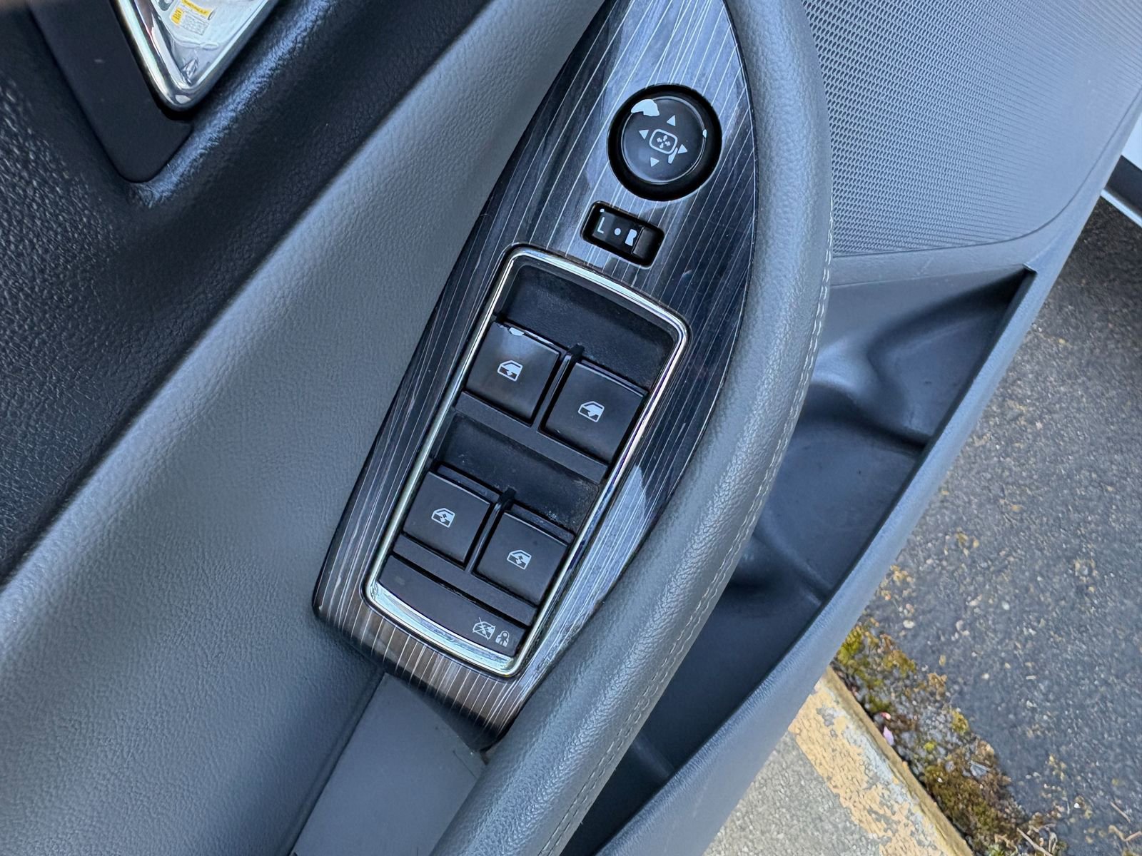 Used 2017 Chevrolet Impala Premier image 16