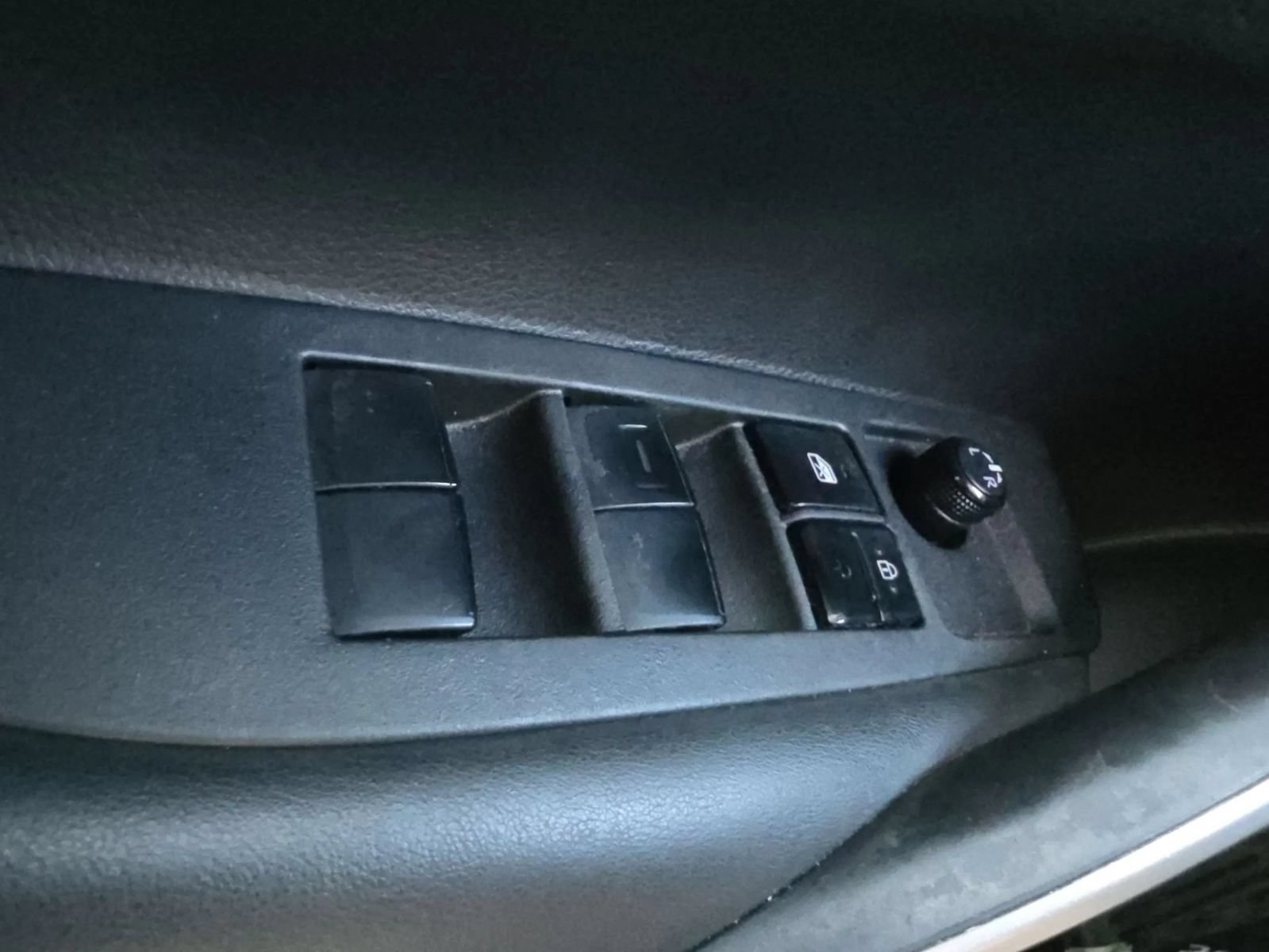 Used 2022 Toyota Corolla SE FWD image 24