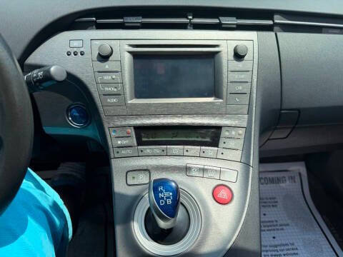 Used 2014 Toyota Prius Two FWD image 21