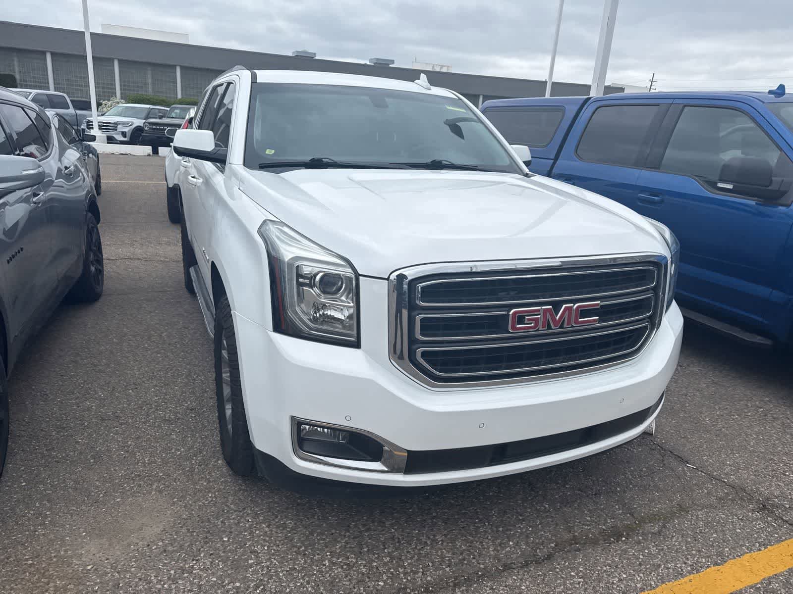 Used 2019 GMC Yukon SLE w/ Convenience Package AWD/4WD image 4