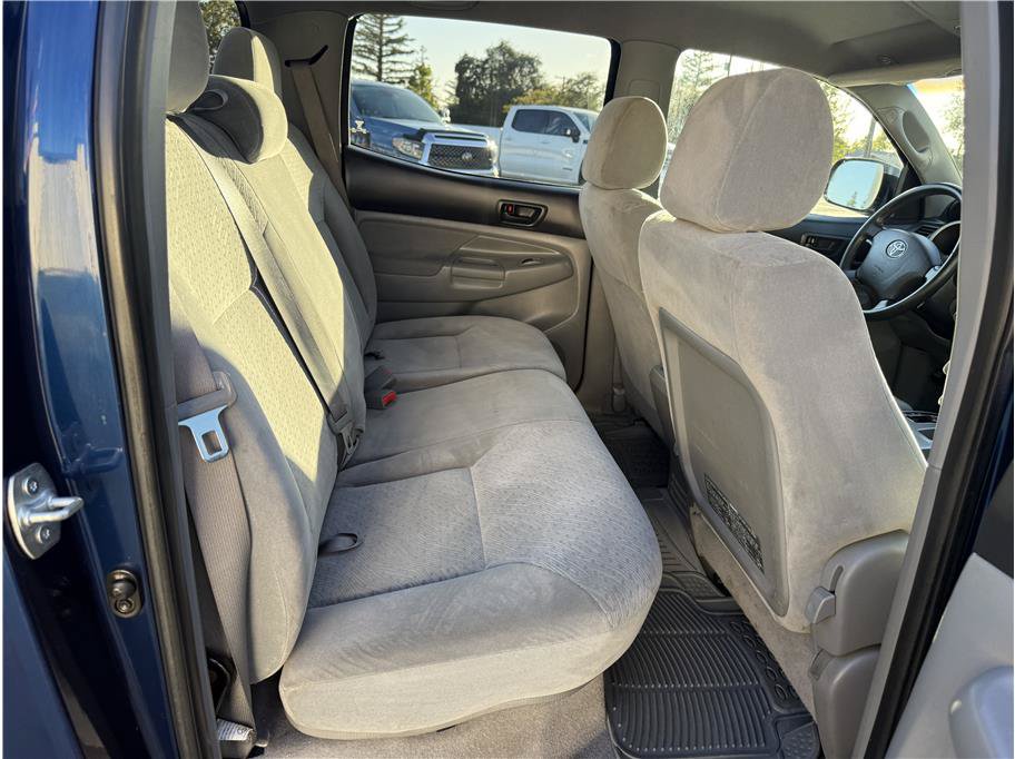 Used 2008 Toyota Tacoma PreRunner w/ SR5 Pkg #2 RWD image 16