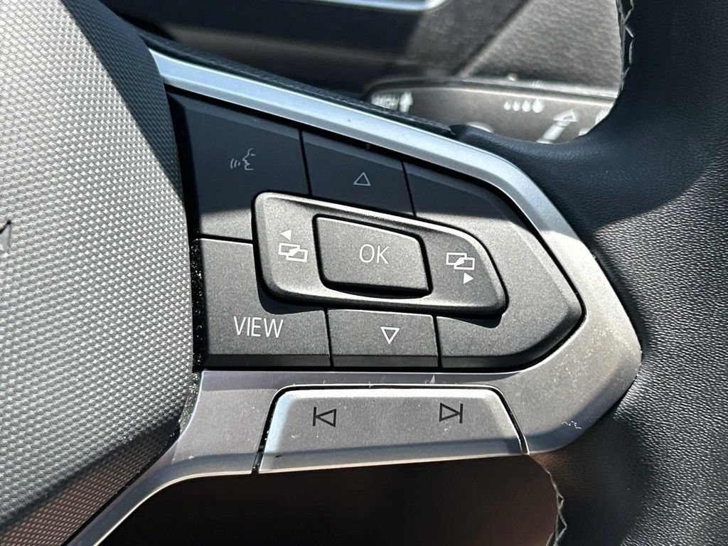 Certified 2023 Volkswagen Tiguan SE FWD image 27