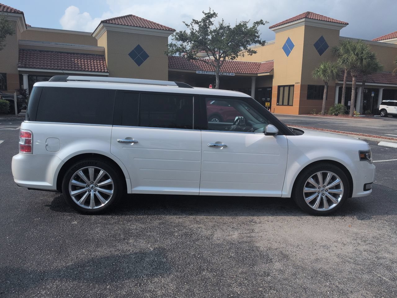 Used 2016 Ford Flex Limited w/ Equipment Group 303A AWD/4WD image 3