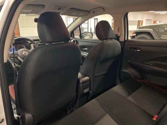 Used 2024 Nissan Versa SR image 20