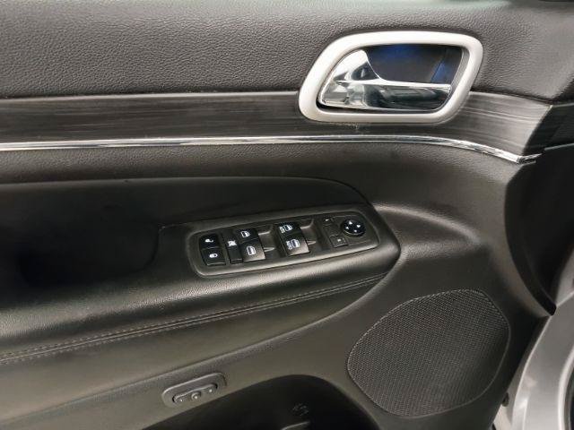 Used 2019 Jeep Grand Cherokee Limited AWD/4WD image 18