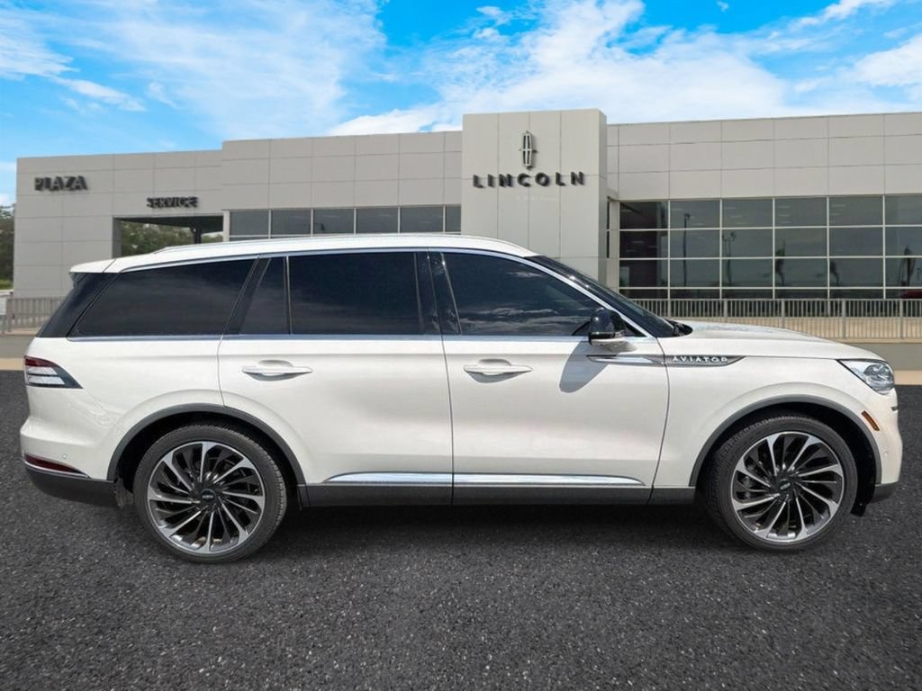 Certified 2022 Lincoln Aviator Reserve w/ Equipment Group 201A RWD image 2