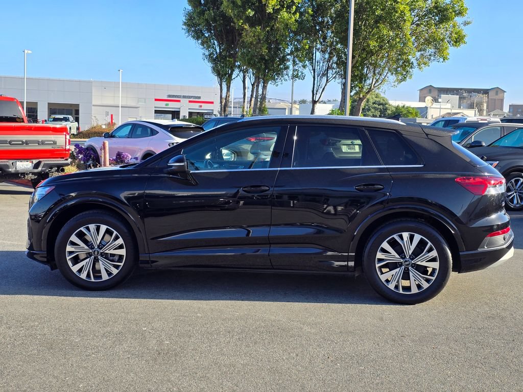 Used 2023 Audi Q4 e-tron Premium w/ Convenience Package RWD image 25