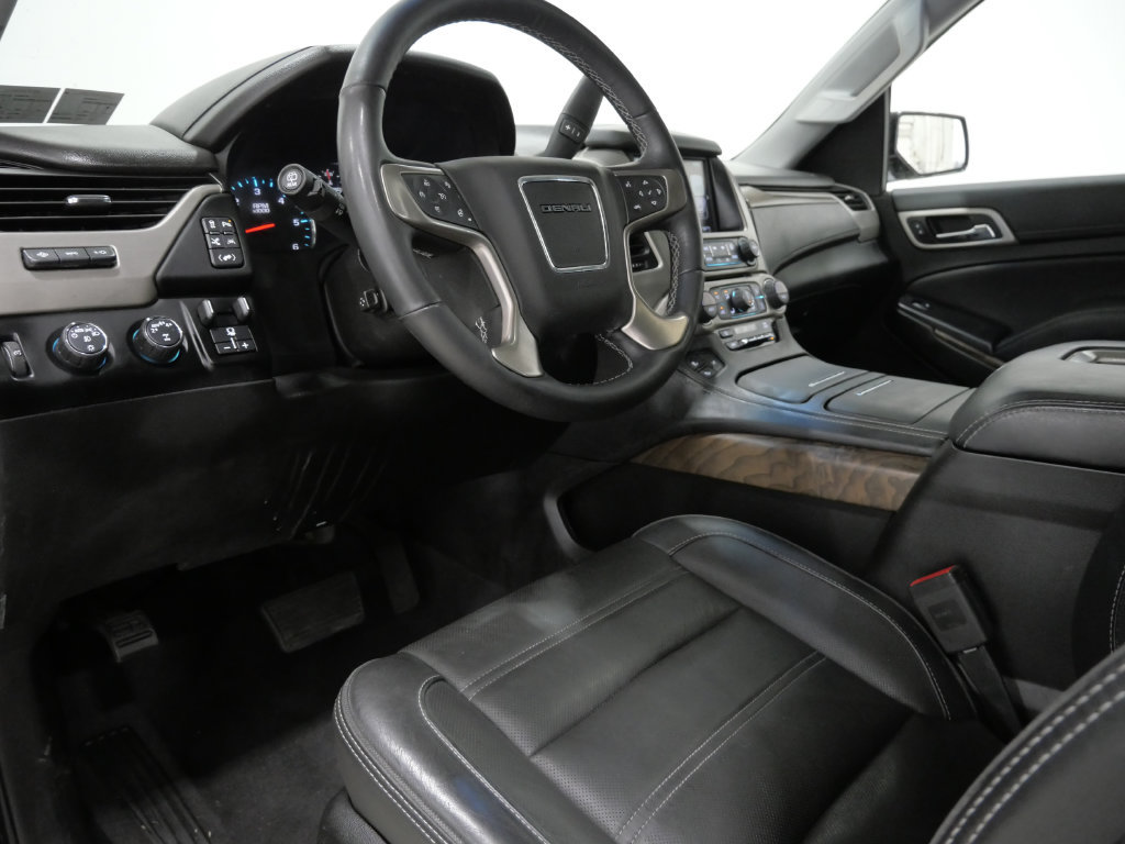 Used 2019 GMC Yukon Denali AWD/4WD image 12