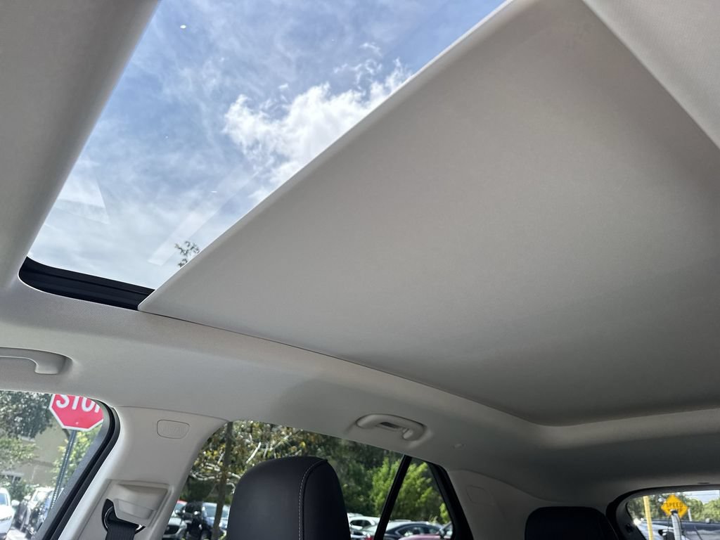 Used 2021 Buick Envision Essence w/ Technology Package I FWD image 52
