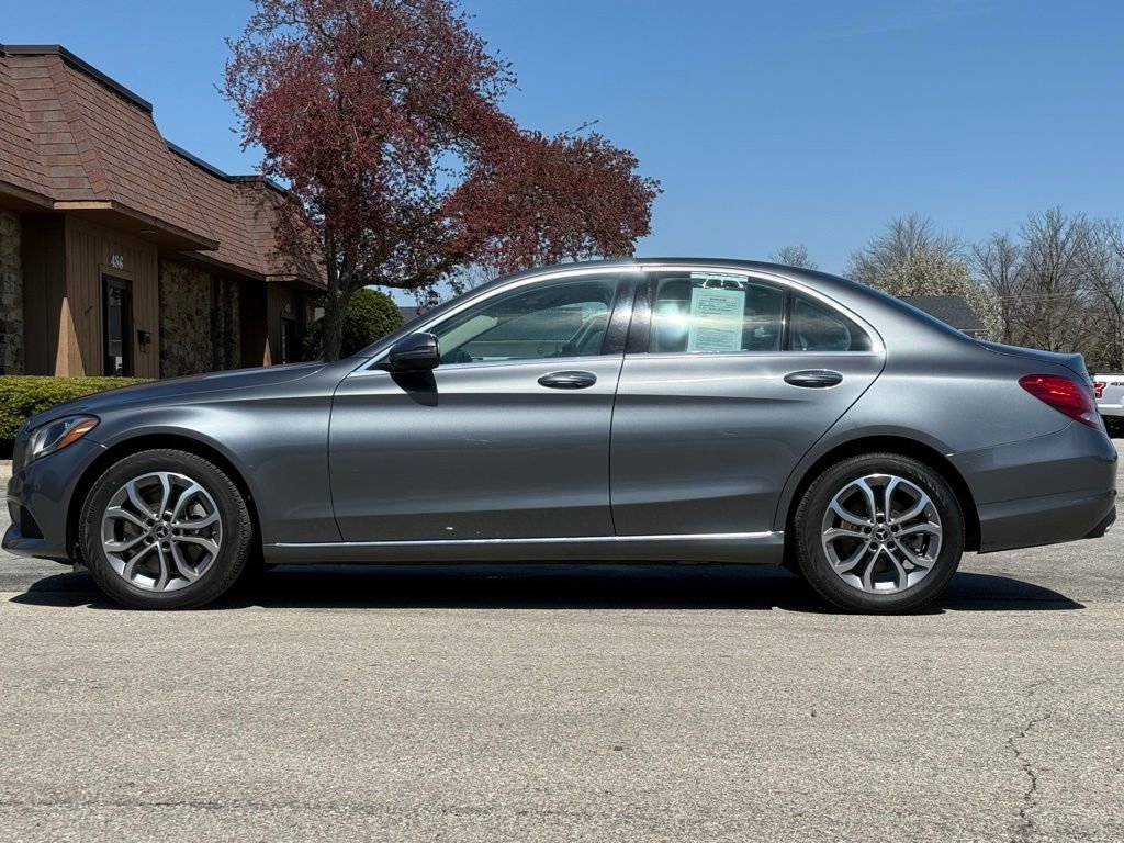Used 2018 Mercedes-Benz C 300 4MATIC Sedan image 2